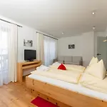 Hotel Ramsauhof Pool & Wellness 4*