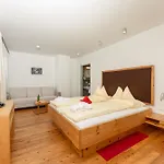 Ramsauhof Pool&wellness Breakfast&light Dinner Buffet Hotel