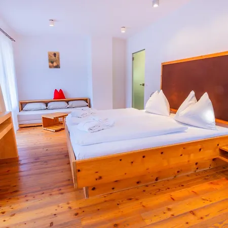 Ramsauhof Pool & Wellness