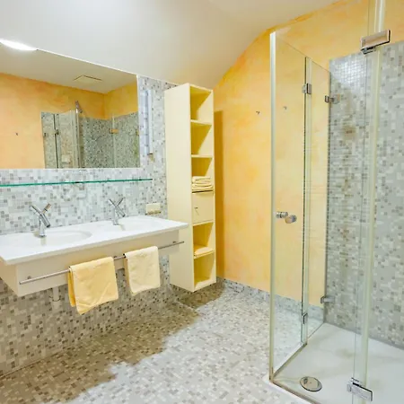 Hotel Ramsauhof Zimmer Appartement Pool & Wellness מלון רמסאו אם דכשטיין