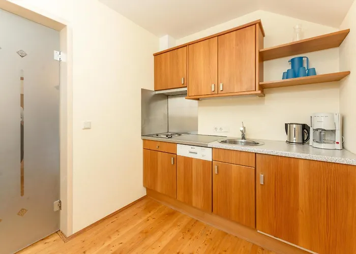 Готель Ramsauhof Pool & Wellness