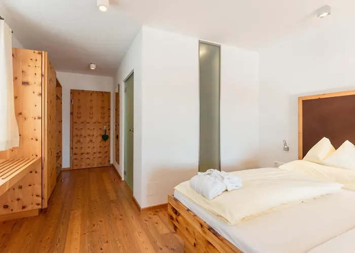 Готель Ramsauhof Pool & Wellness